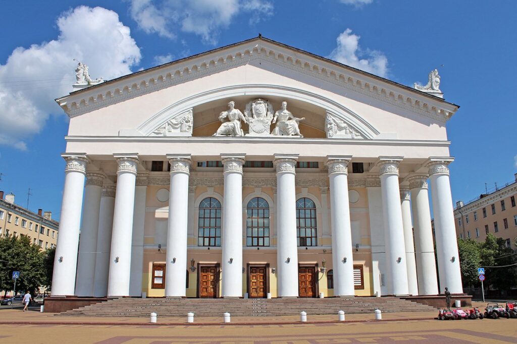 Калужский драматический театр, Калуга