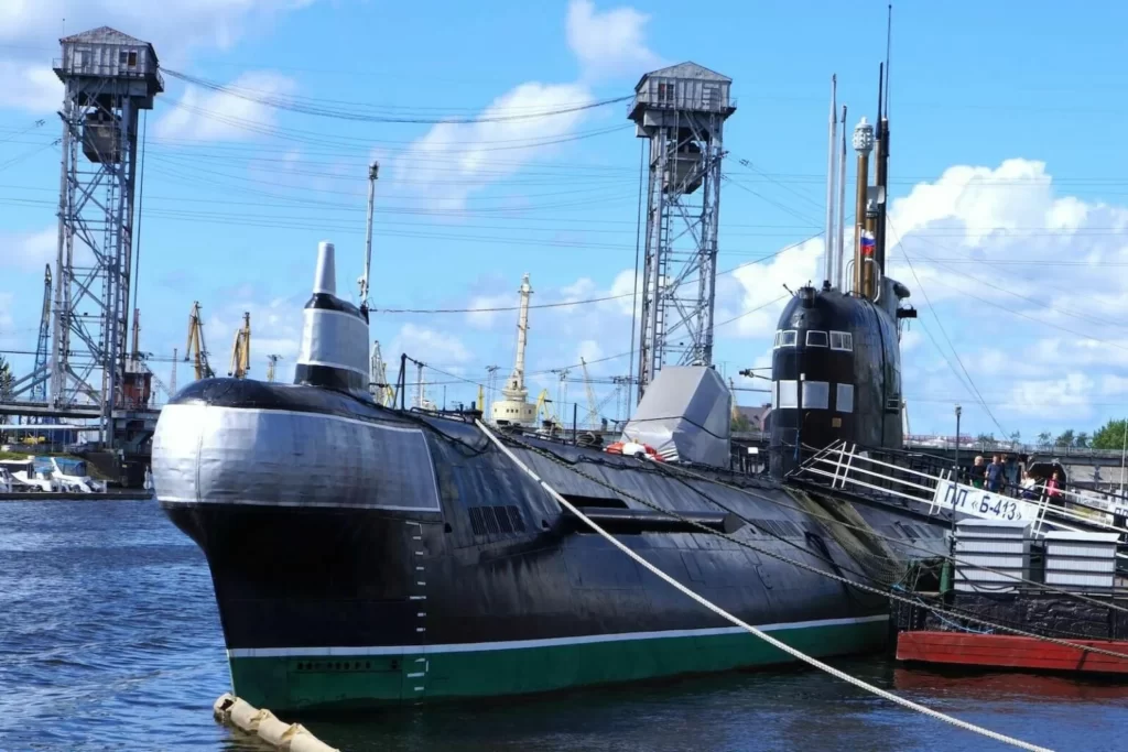 Подводная лодка Б-413 Калининград